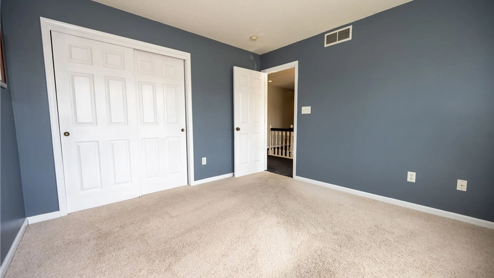 Property at 61 Brook Lane, West Seneca, NY 14224 44