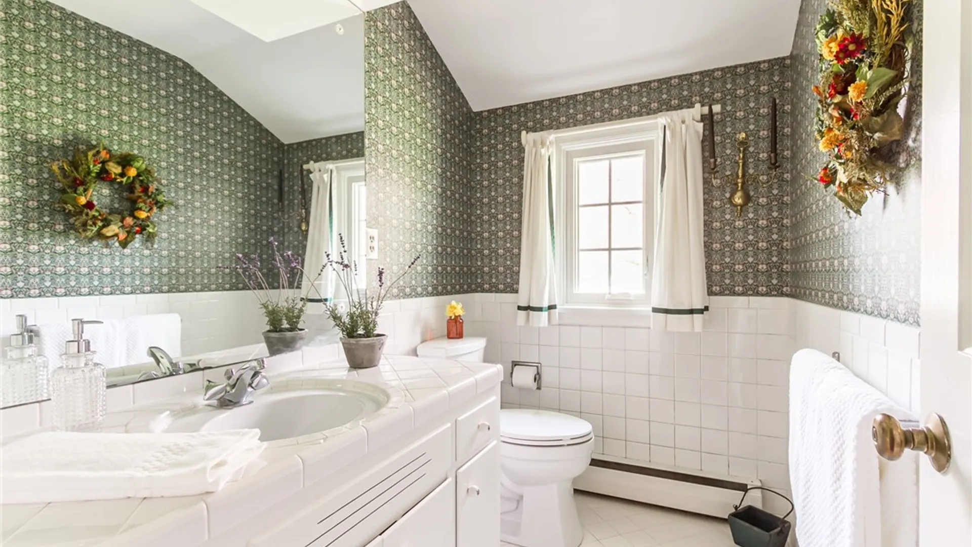 Property at 1 Creekside Road, Perinton, NY 14450 37