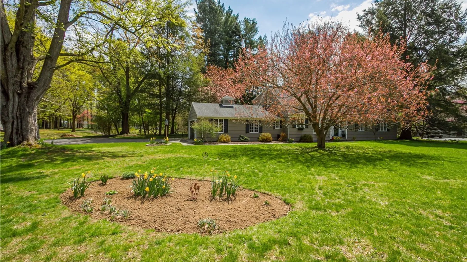 Property at 1 Creekside Road, Perinton, NY 14450 39