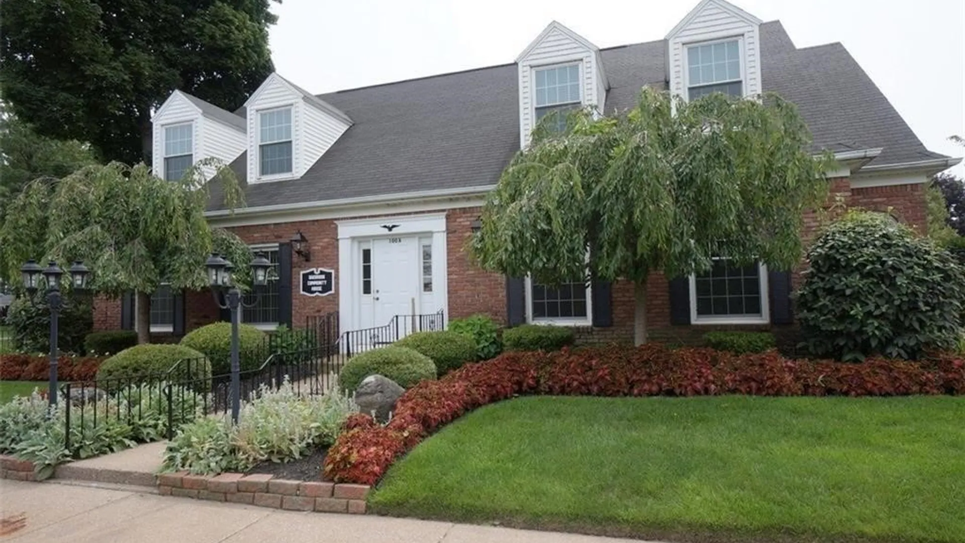 Property at 60 Hamlin, Amherst, NY 14221 46