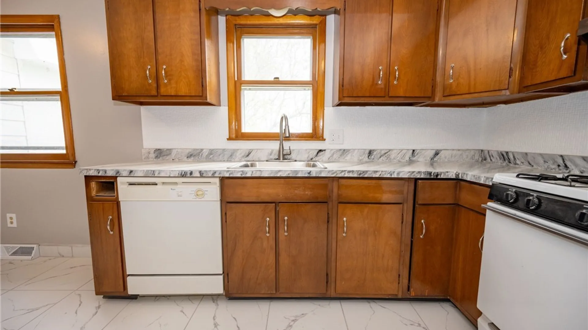 Property at 470 Brookshire Road, Porter, NY 14174 22