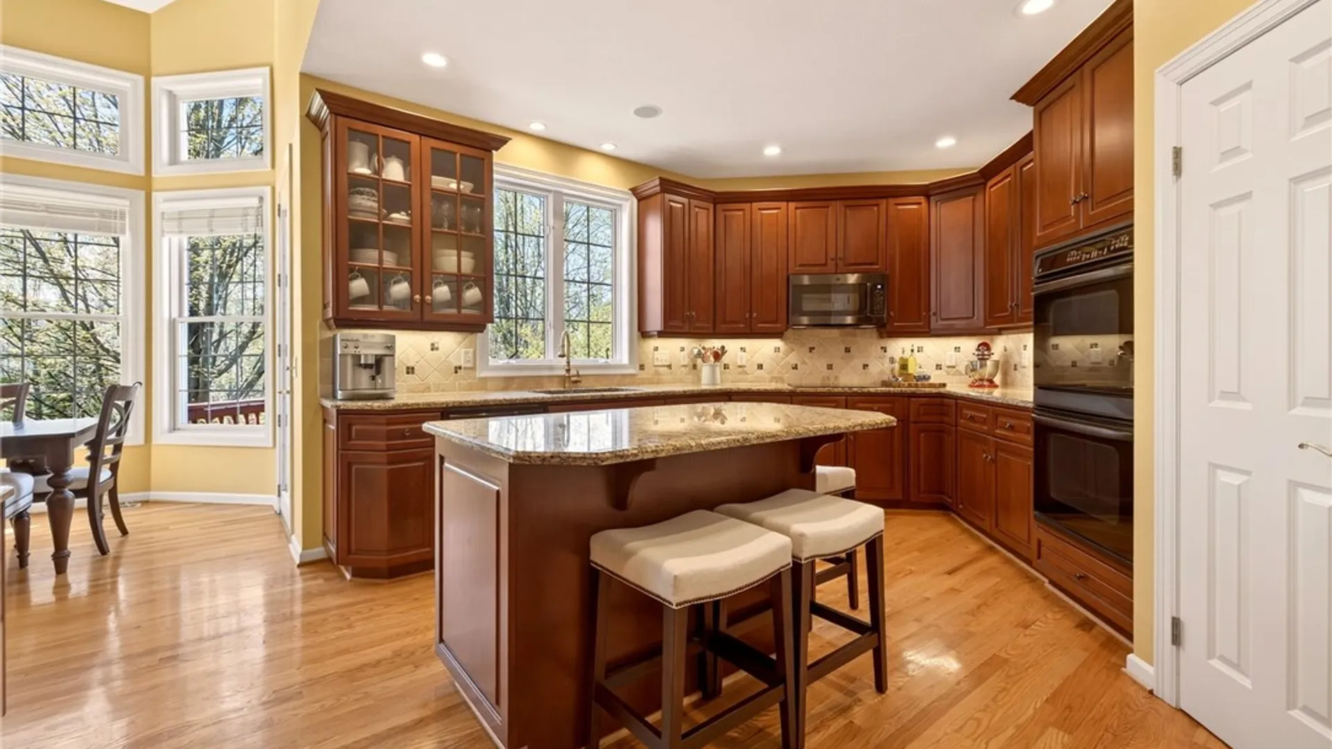 Property at 17 Royale Drive, Perinton, NY 14450 10