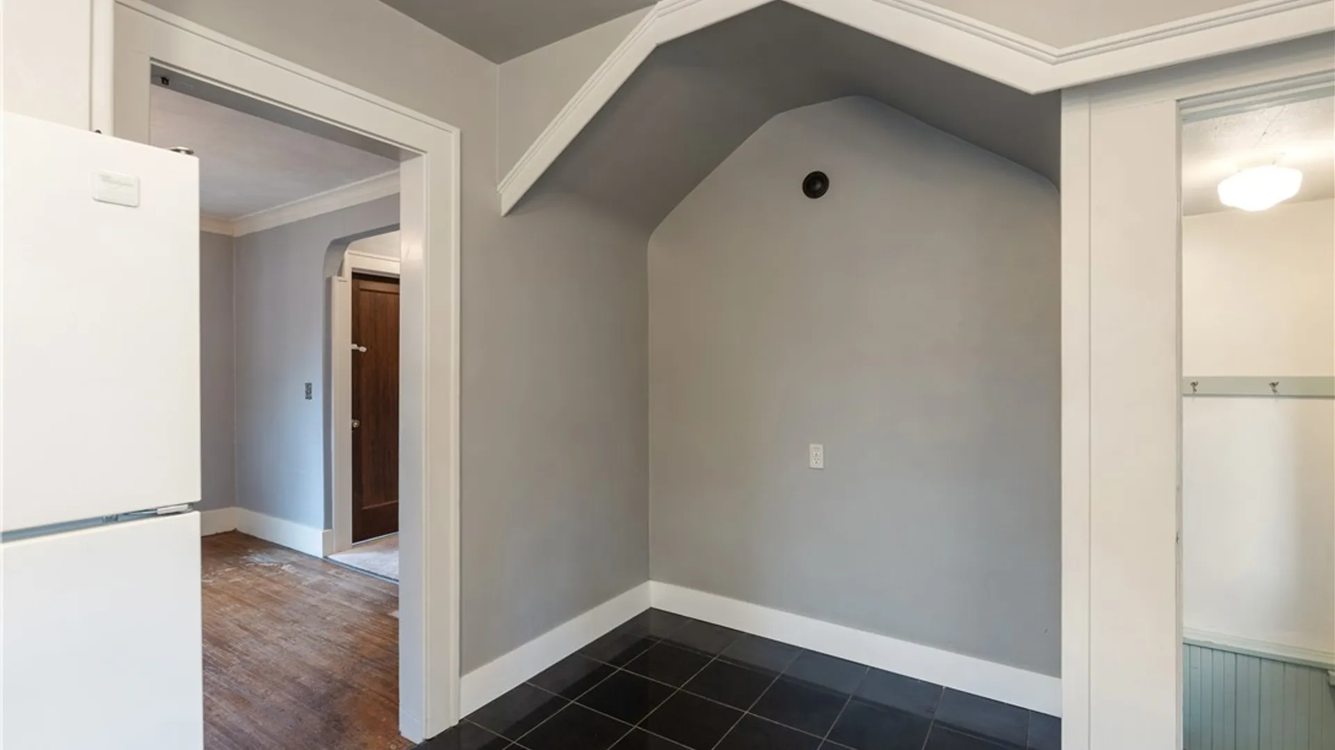 Property at 299 Spencer Road, Irondequoit, NY 14609 24