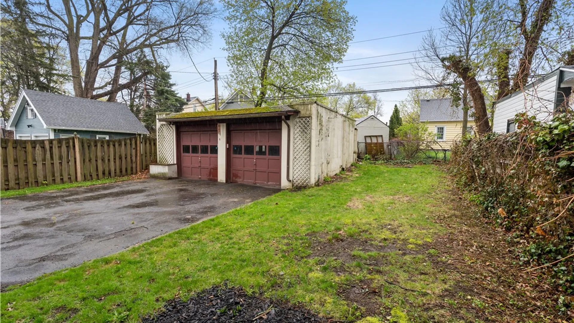 Property at 299 Spencer Road, Irondequoit, NY 14609 48