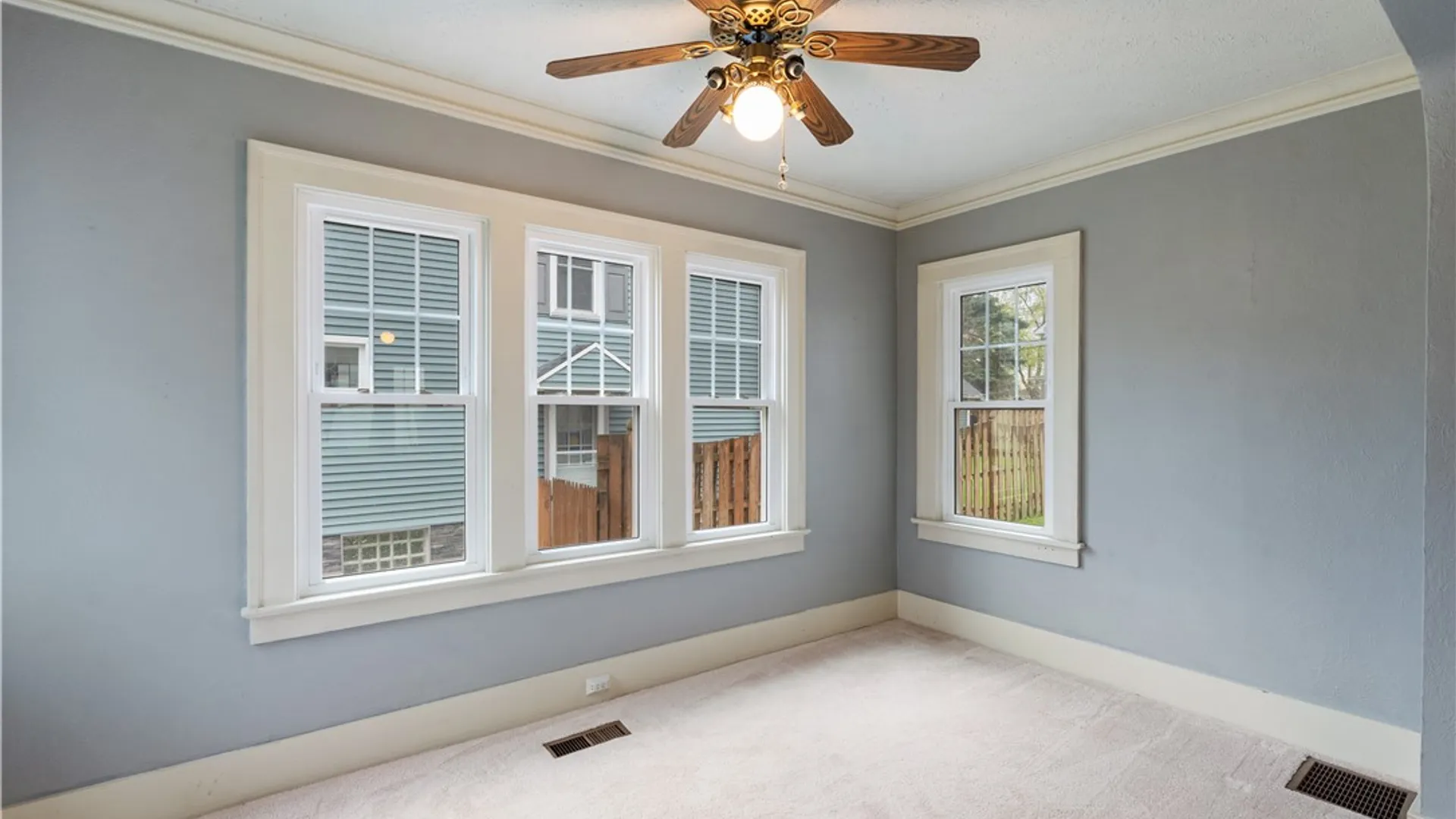 Property at 299 Spencer Road, Irondequoit, NY 14609 9