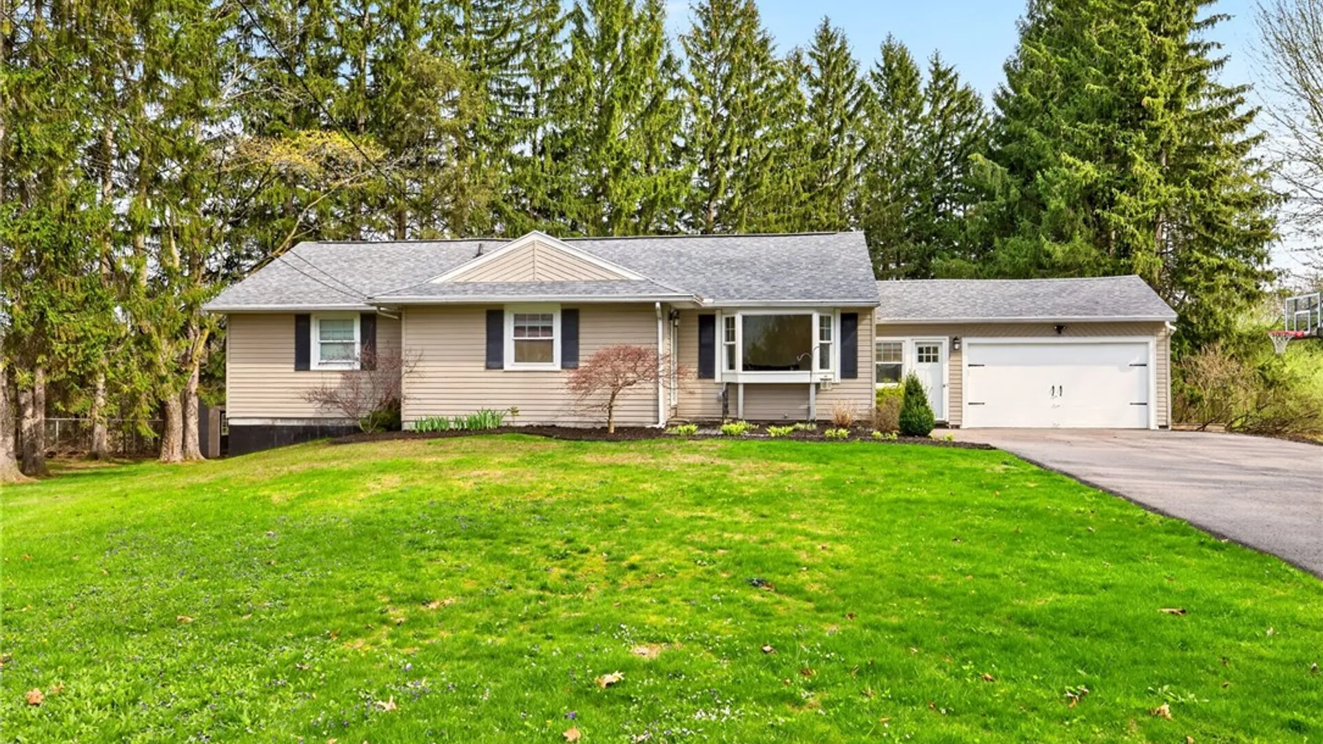 Property at 24 Everett Drive, Chili, NY 14624 3