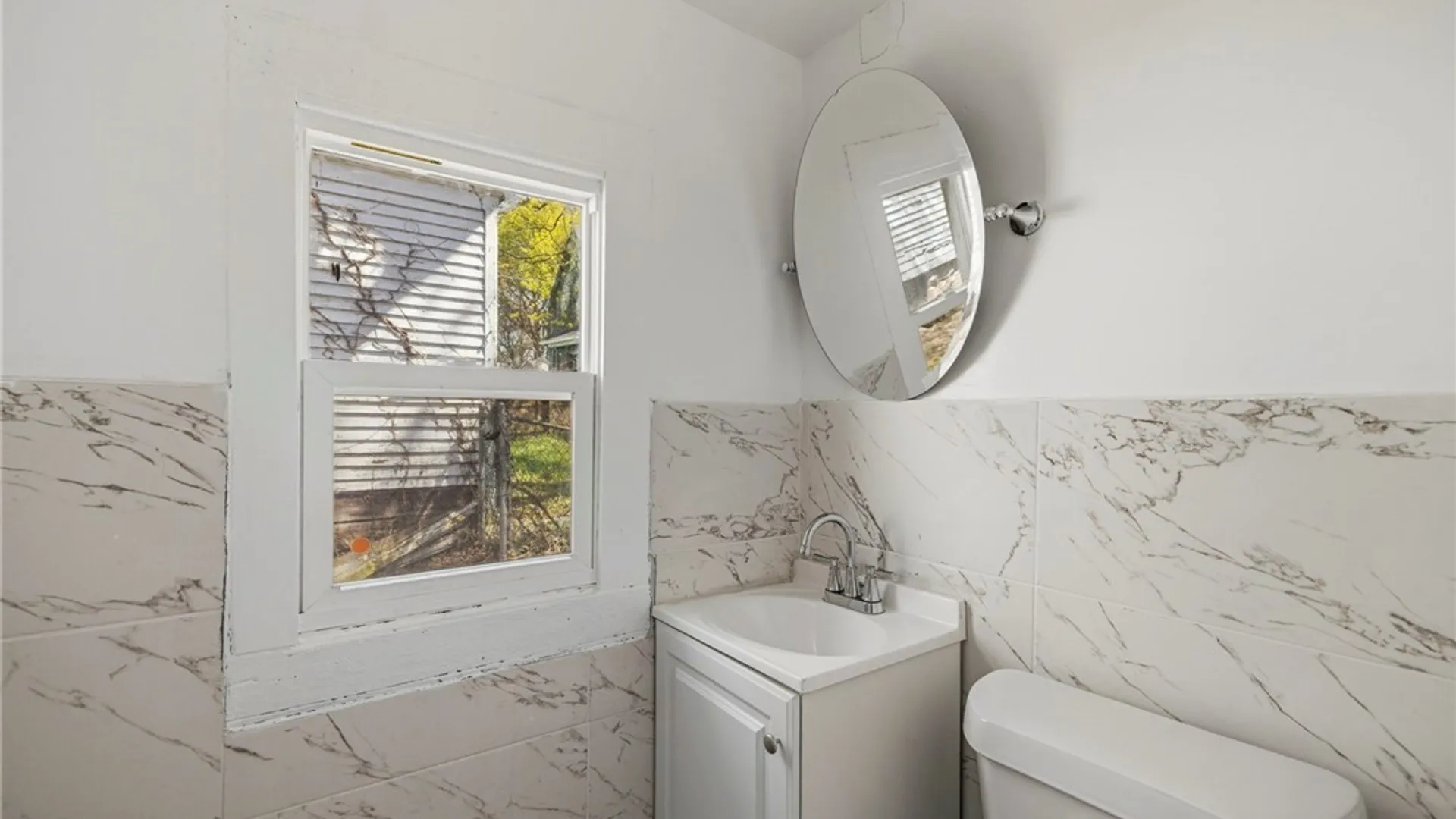 Property at 119 Edna Place, Buffalo, NY 14209 17