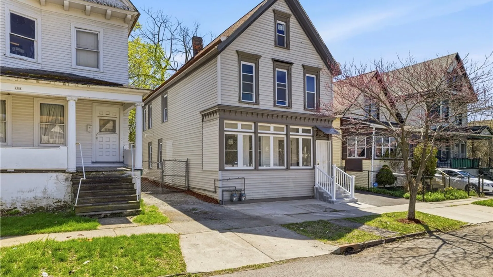 Property at 119 Edna Place, Buffalo, NY 14209 2