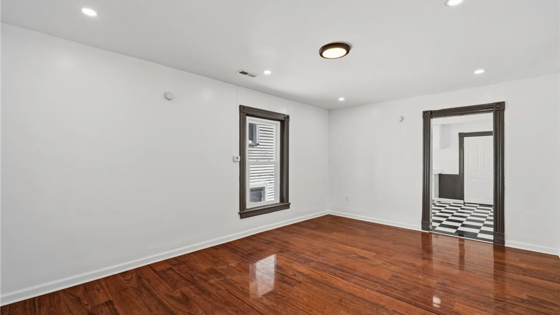 Property at 119 Edna Place, Buffalo, NY 14209 22