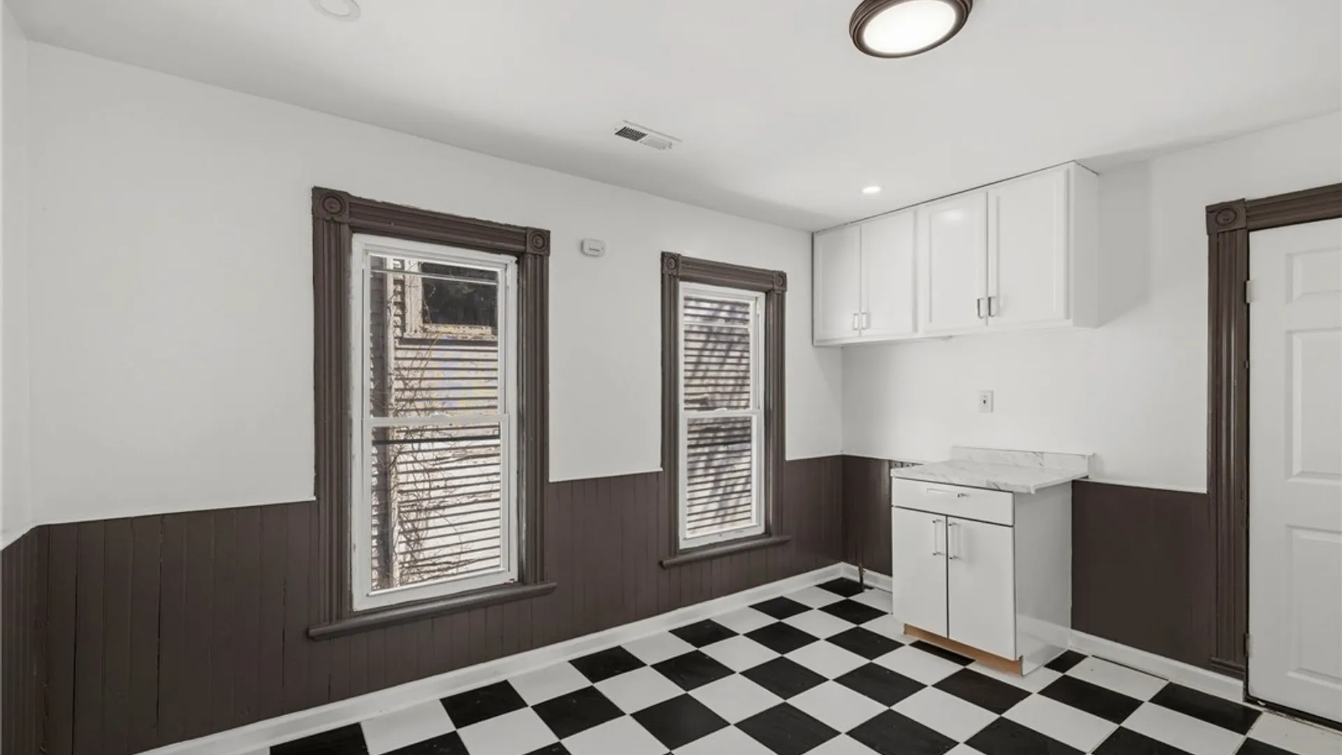 Property at 119 Edna Place, Buffalo, NY 14209 27