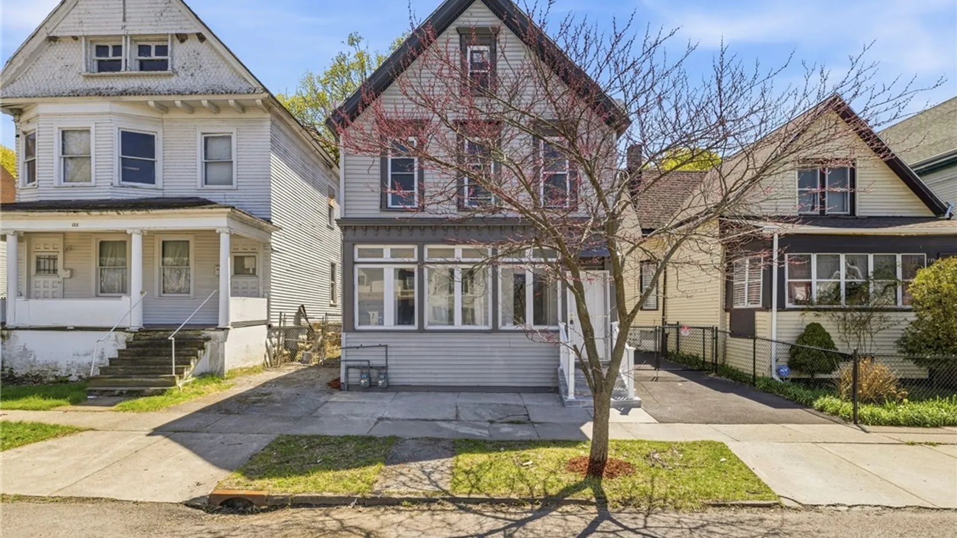 Property at 119 Edna Place, Buffalo, NY 14209 3