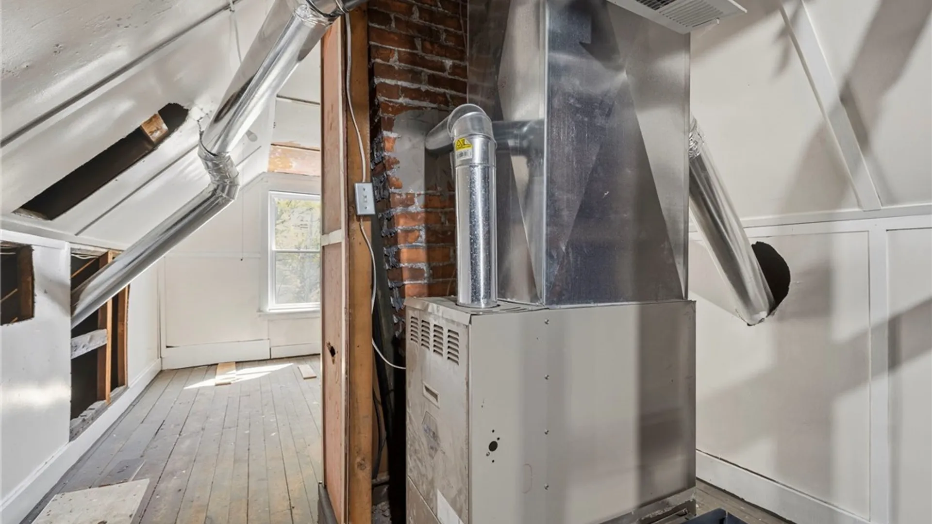 Property at 119 Edna Place, Buffalo, NY 14209 32