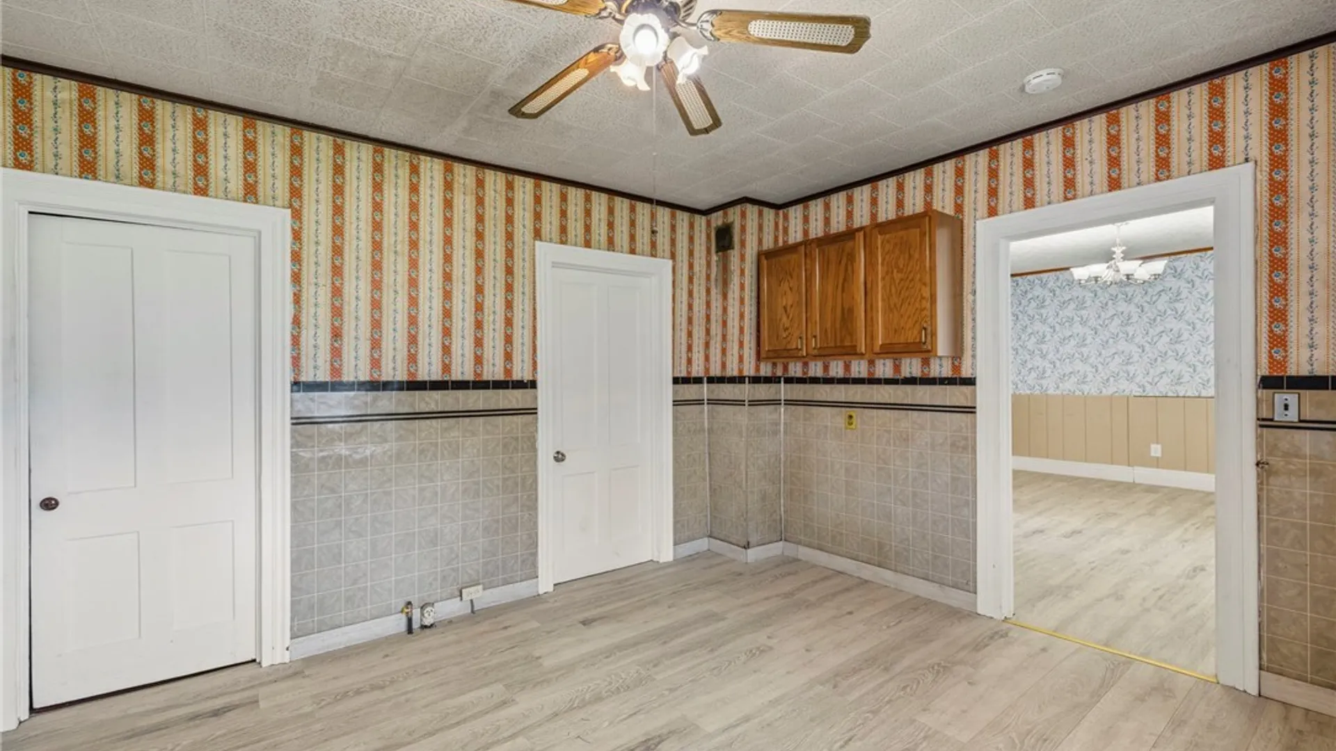 Property at 214 Shumway Street, Buffalo, NY 14212 25