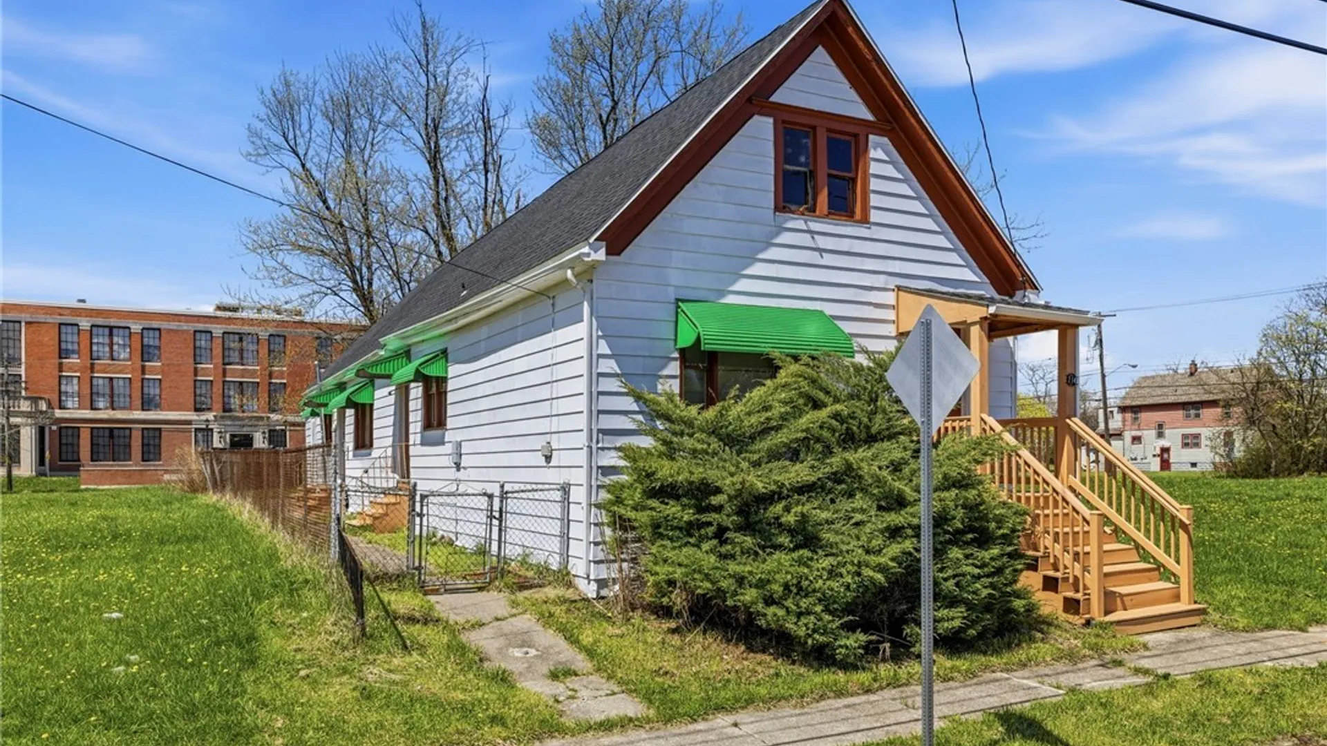 Property at 214 Shumway Street, Buffalo, NY 14212 3