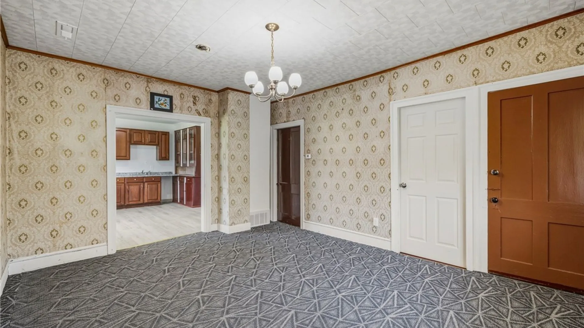 Property at 214 Shumway Street, Buffalo, NY 14212 6