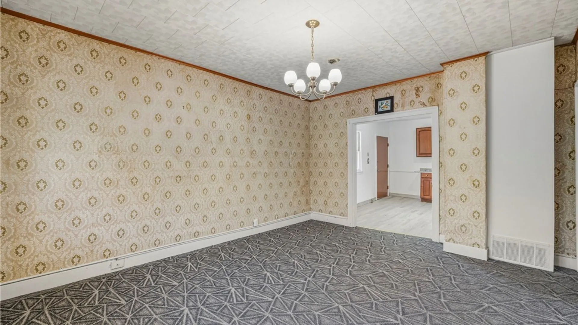 Property at 214 Shumway Street, Buffalo, NY 14212 7