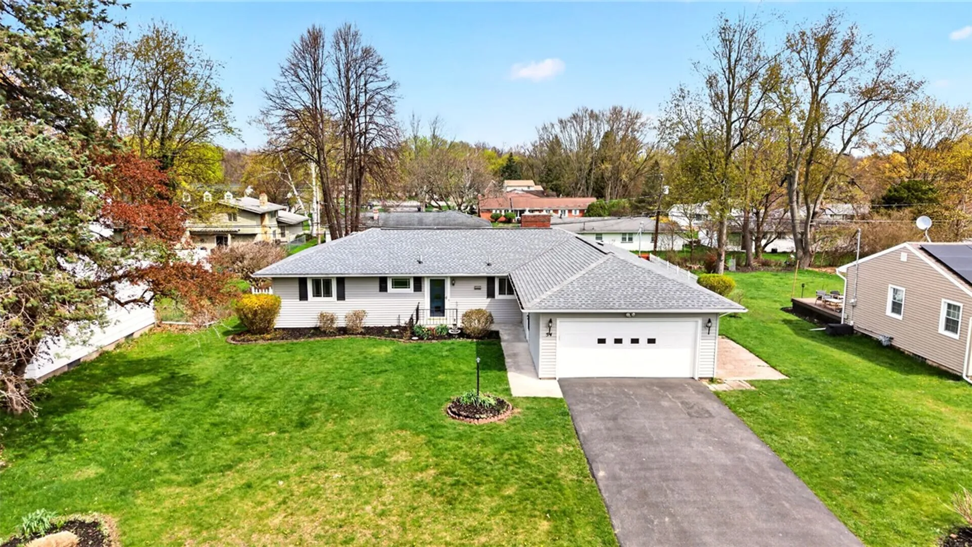 Property at 54 Suellen Drive, Irondequoit, NY 14609 28