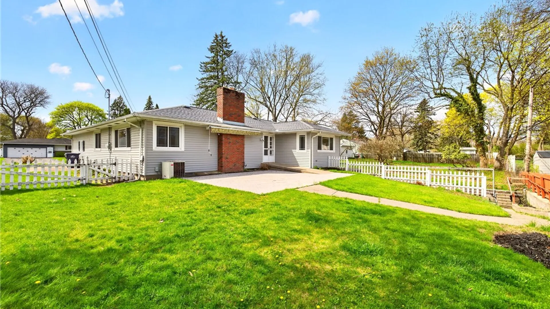 Property at 54 Suellen Drive, Irondequoit, NY 14609 29