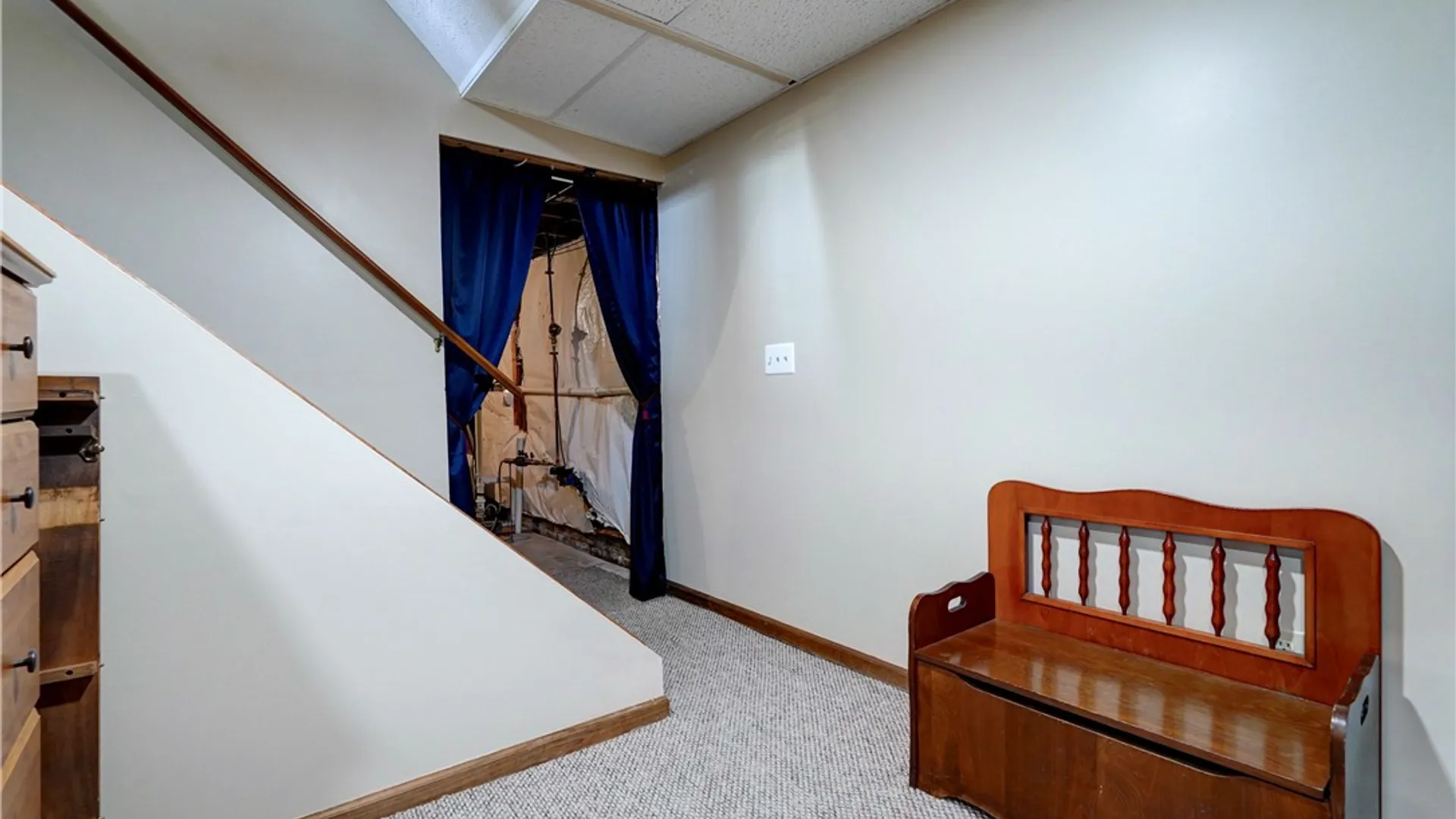 Property at 632 Guinevere Drive, Greece, NY 14626 32