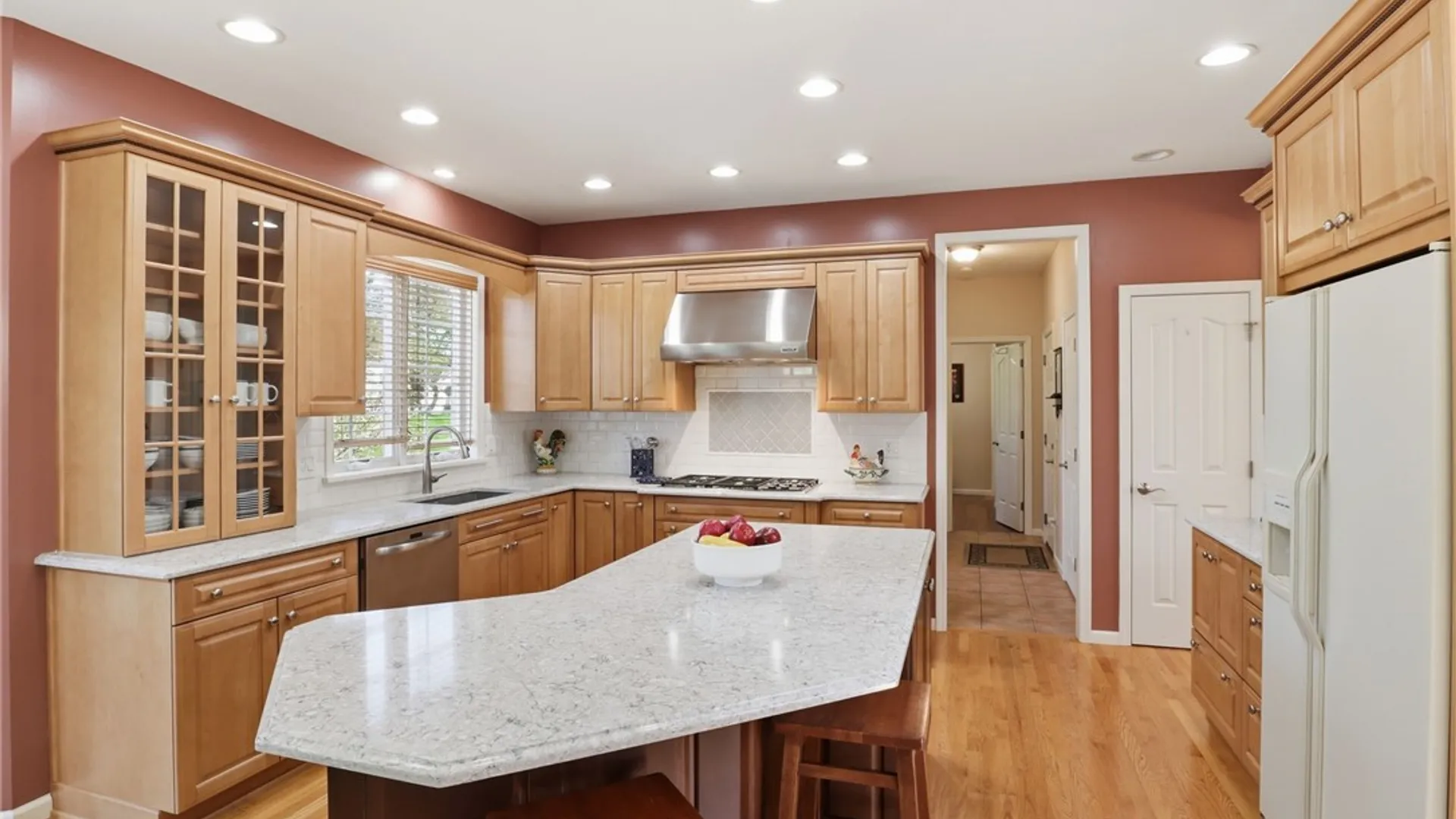 Property at 6988 Hackney Circle, Victor, NY 14564 16