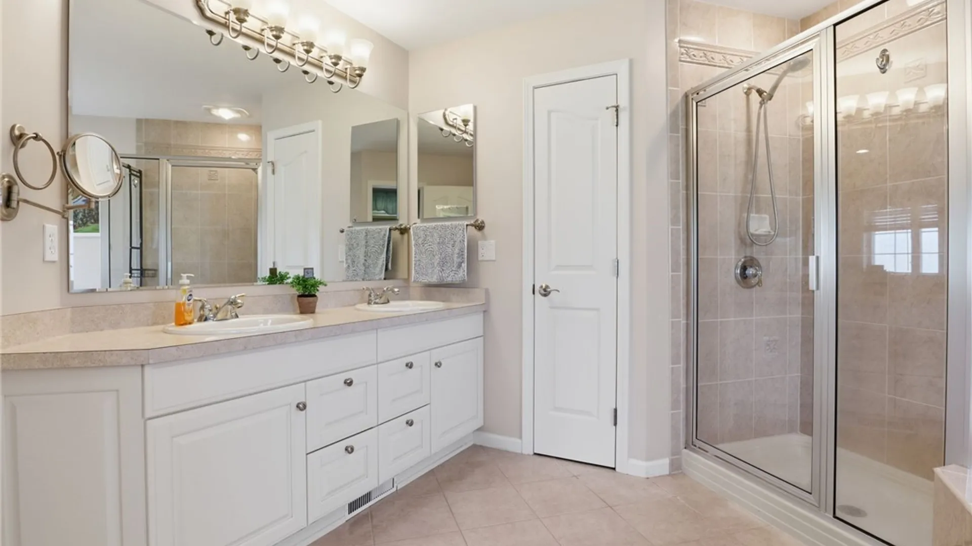 Property at 6988 Hackney Circle, Victor, NY 14564 33