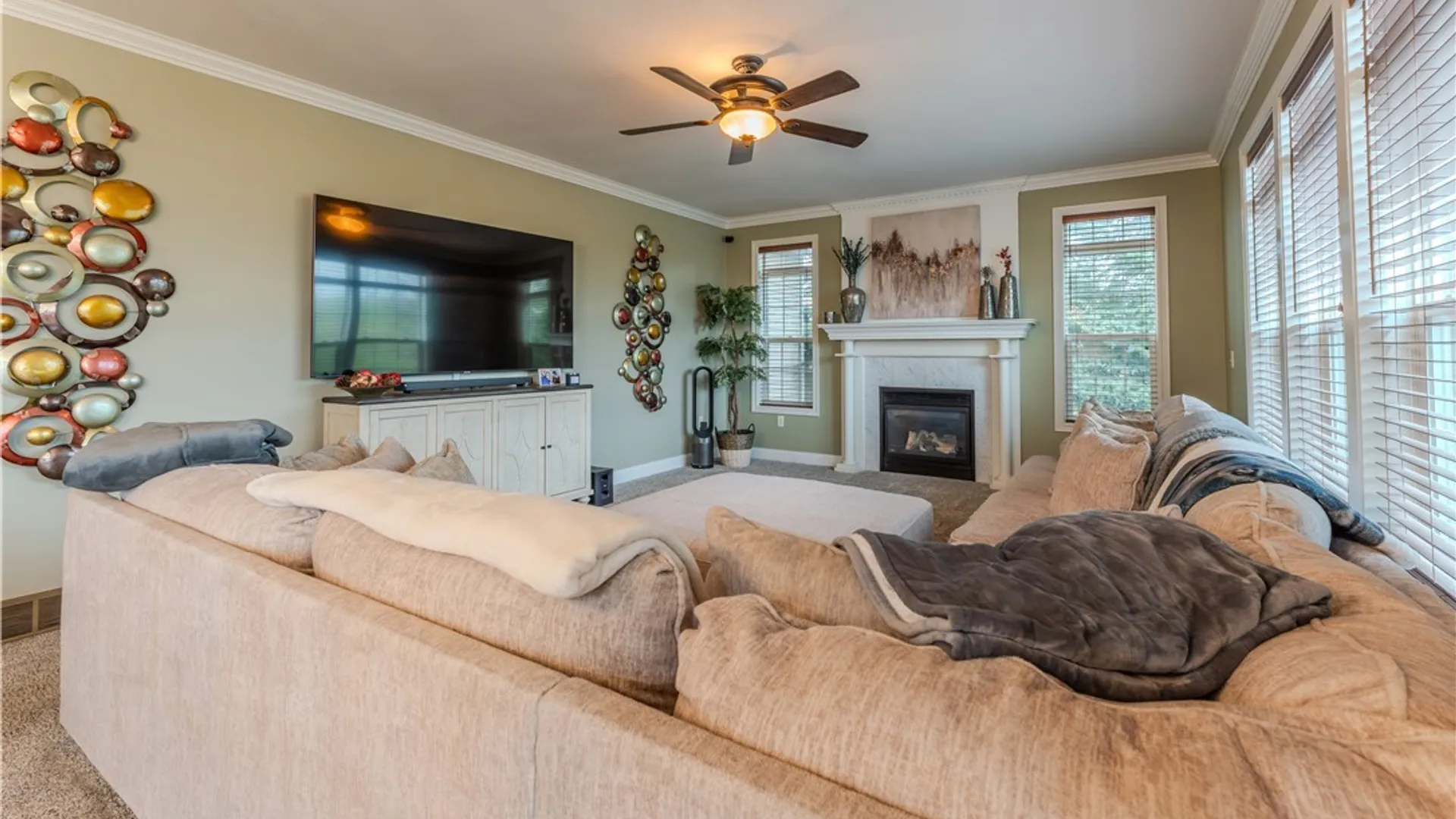 Property at 3719 Pegasus Circle, Camillus, NY 13209 18