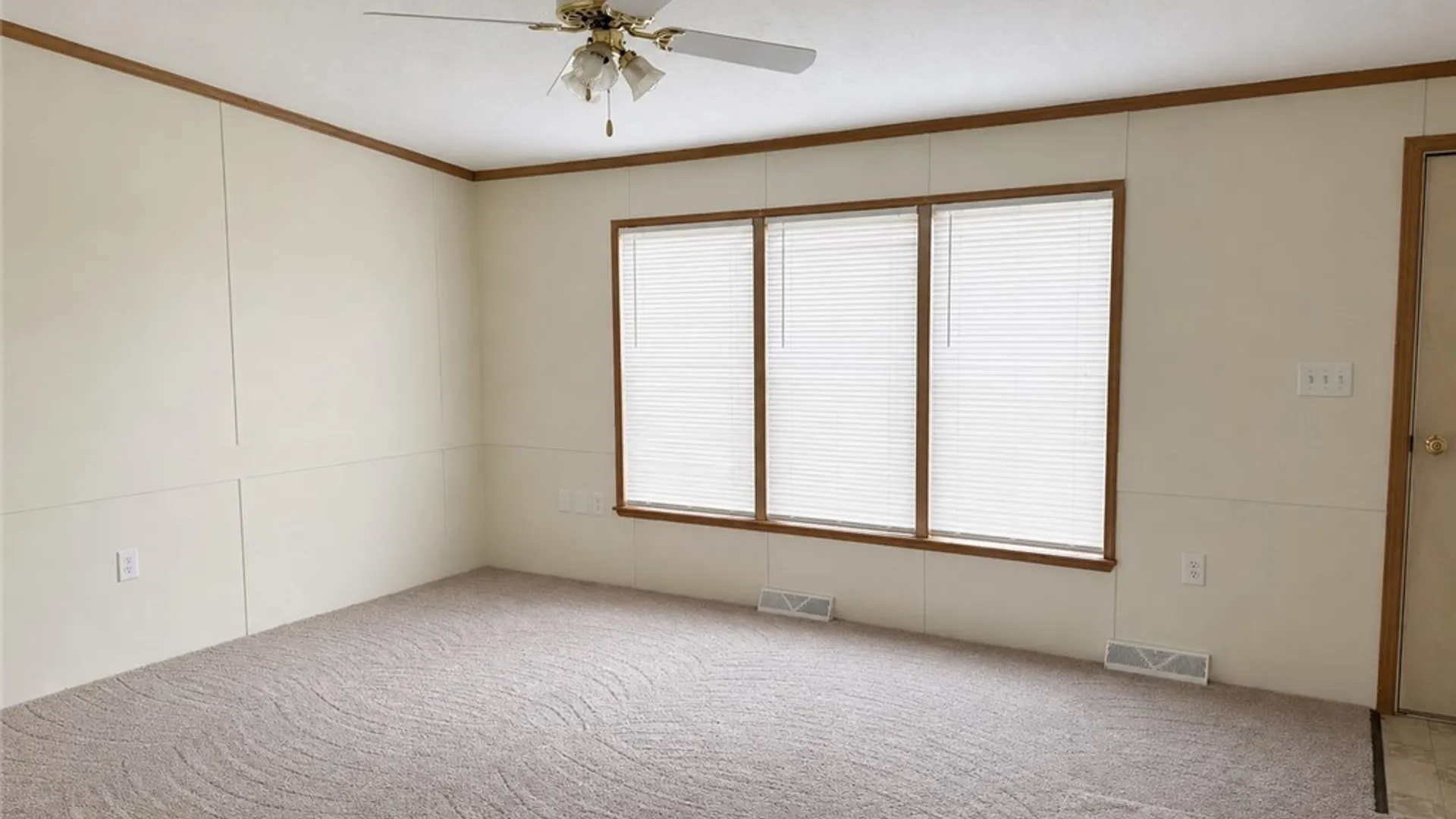 Property at 4901 Colonial Circle, Campbell, NY 14821 2