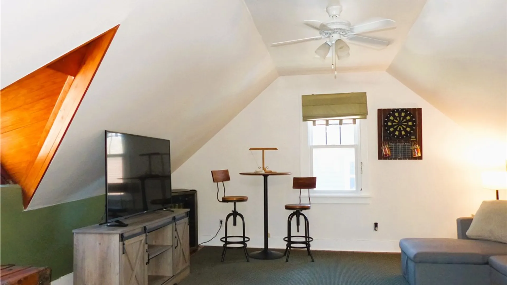 Property at 21 Elmcroft Road, Rochester, NY 14609 21