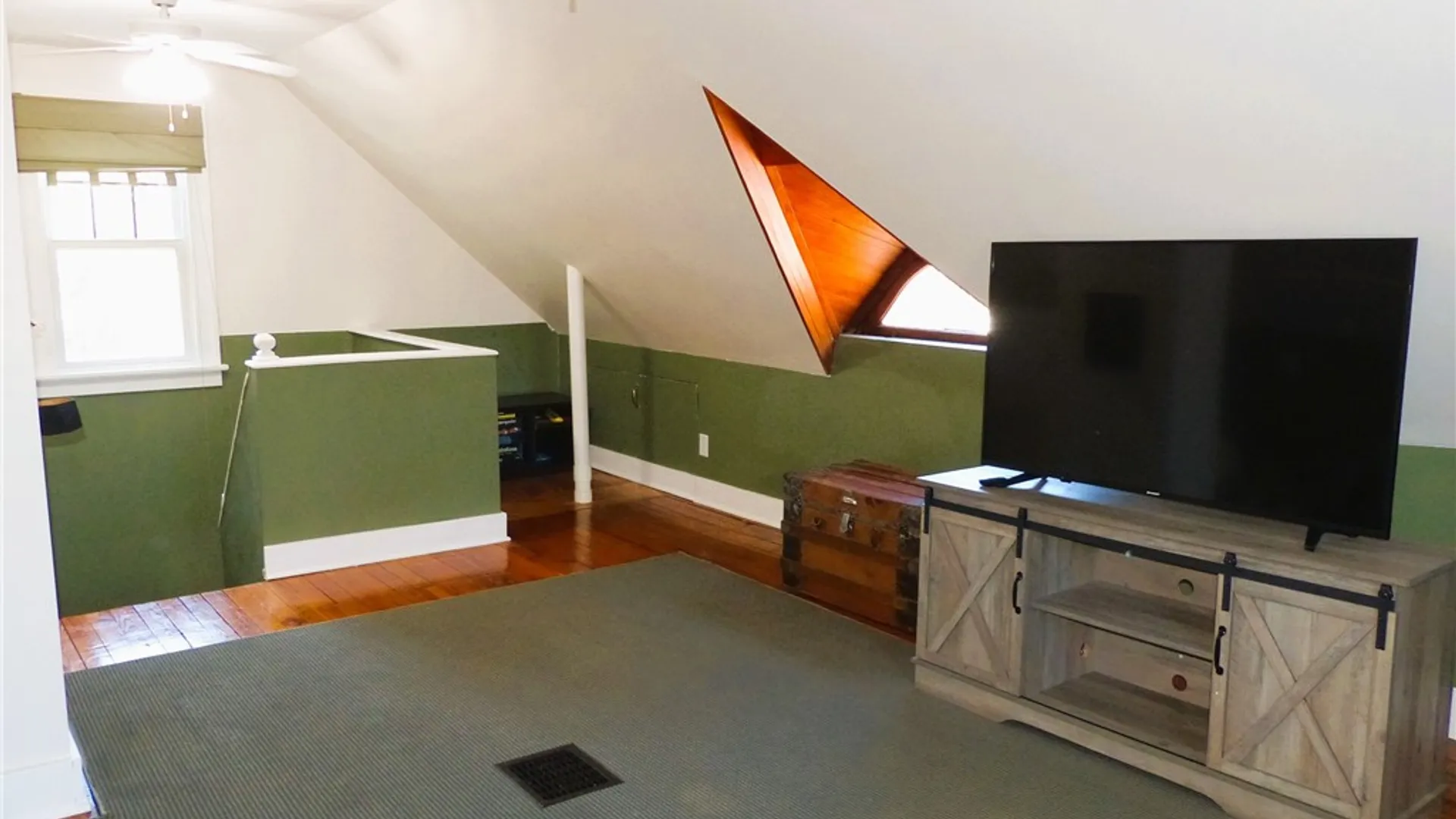 Property at 21 Elmcroft Road, Rochester, NY 14609 23