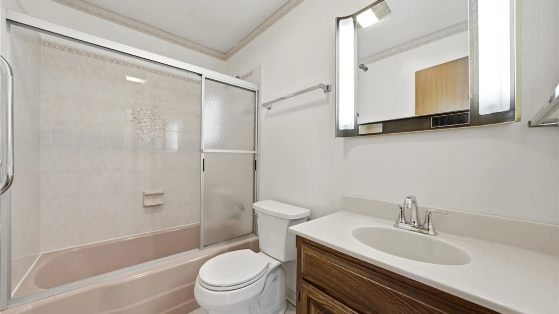 Property at 2484 River Road, Wheatfield, NY 14304 21