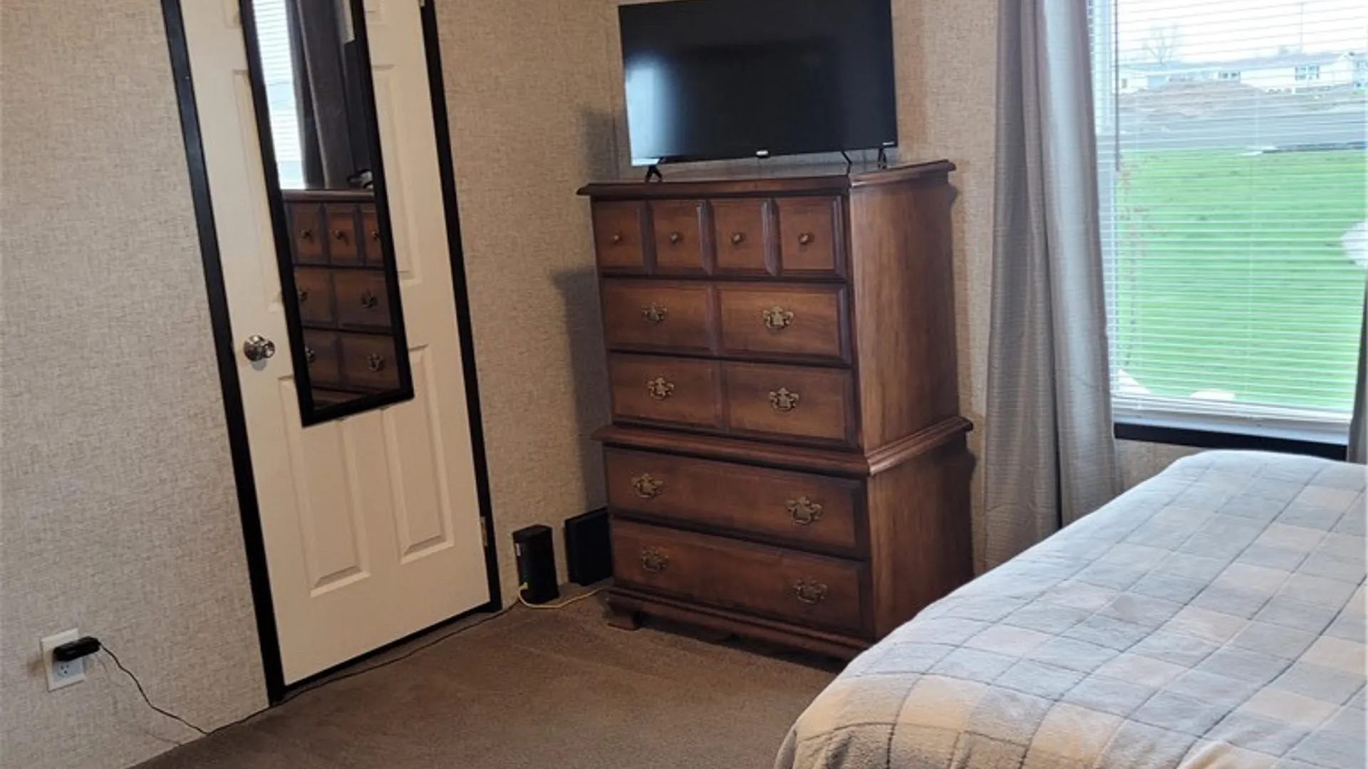 Property at 4029 Seneca Parkway, Niagara, NY 14304 8