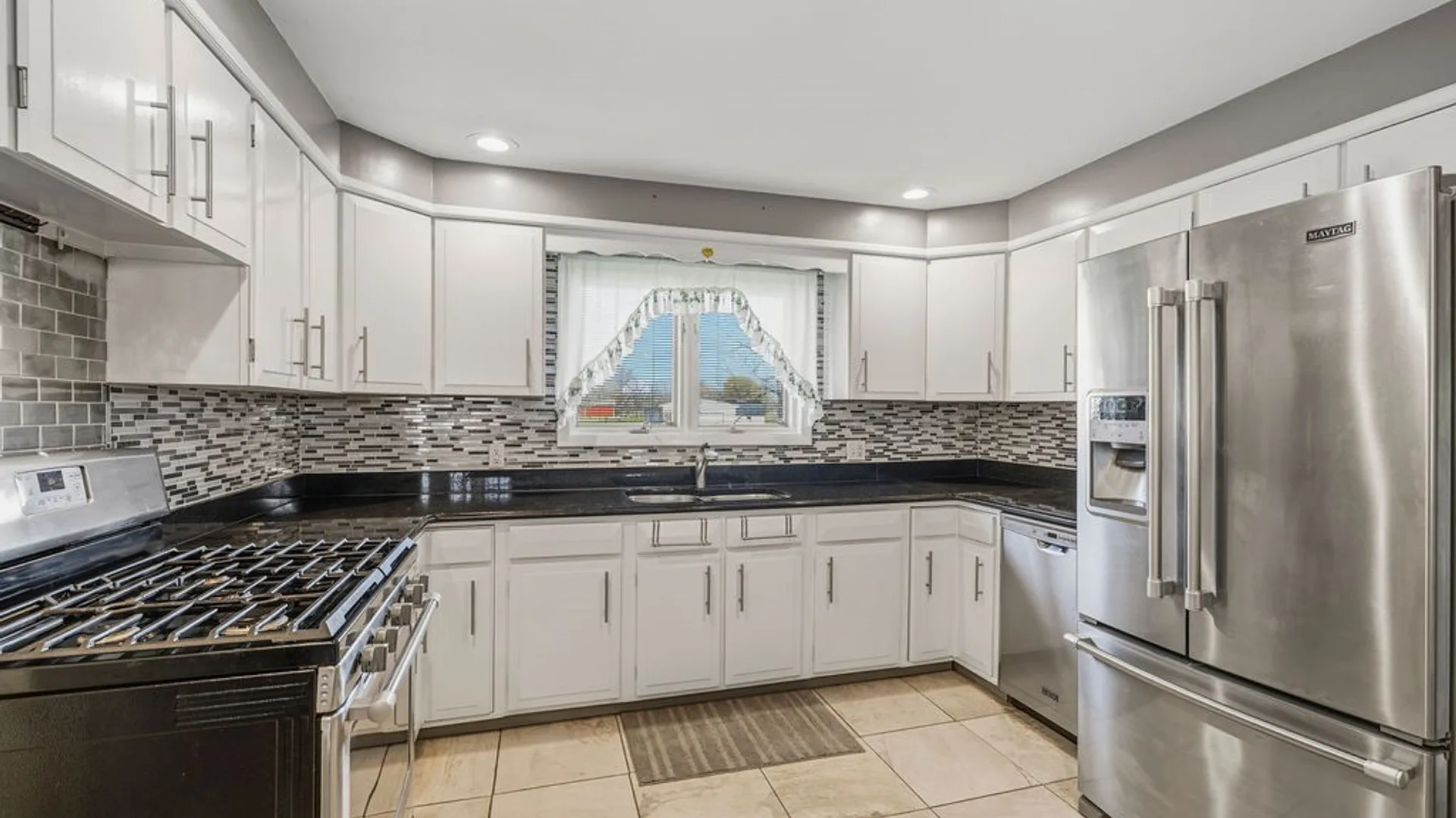 Property at 6261 Nash Road, Wheatfield, NY 14132 2