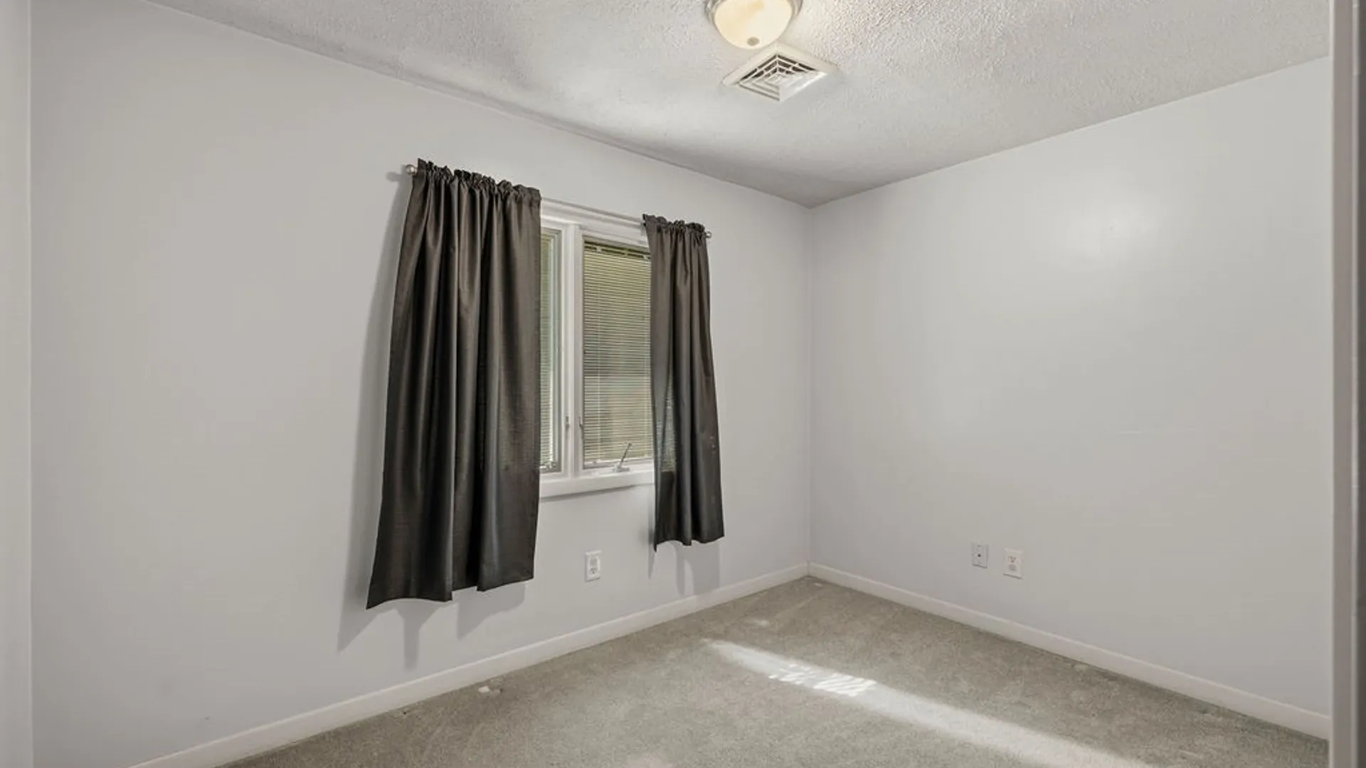 Property at 6261 Nash Road, Wheatfield, NY 14132 23