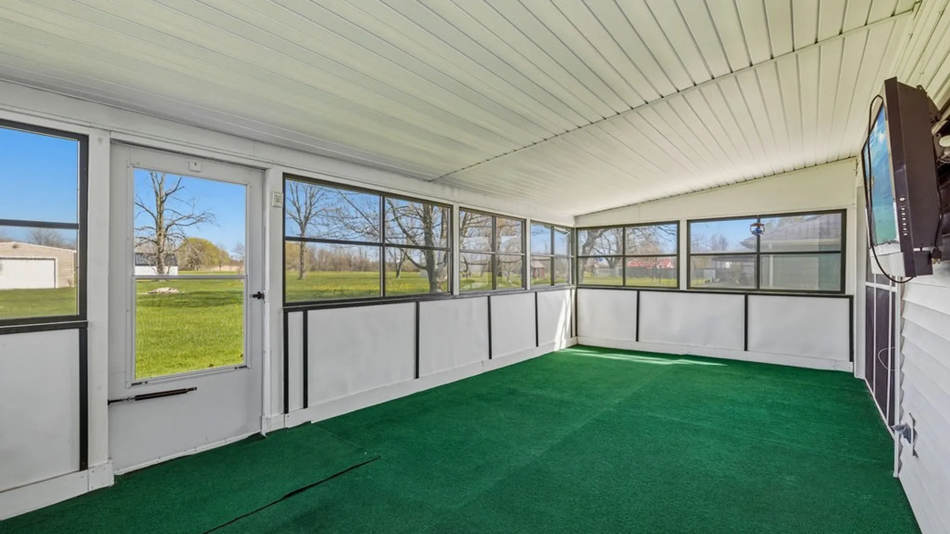 Property at 6261 Nash Road, Wheatfield, NY 14132 28