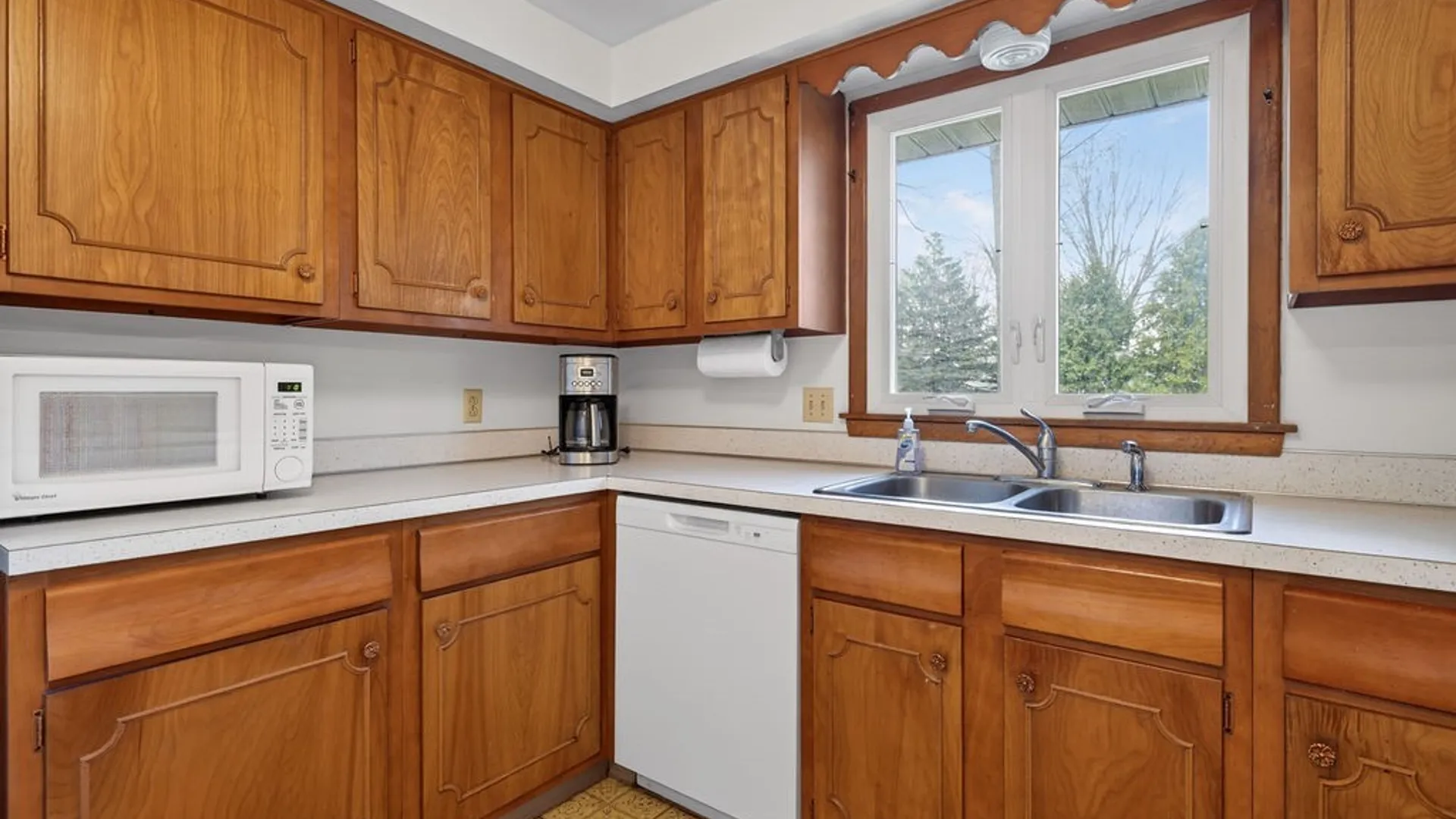 Property at 300 Catherine Street, Clay, NY 13212 16