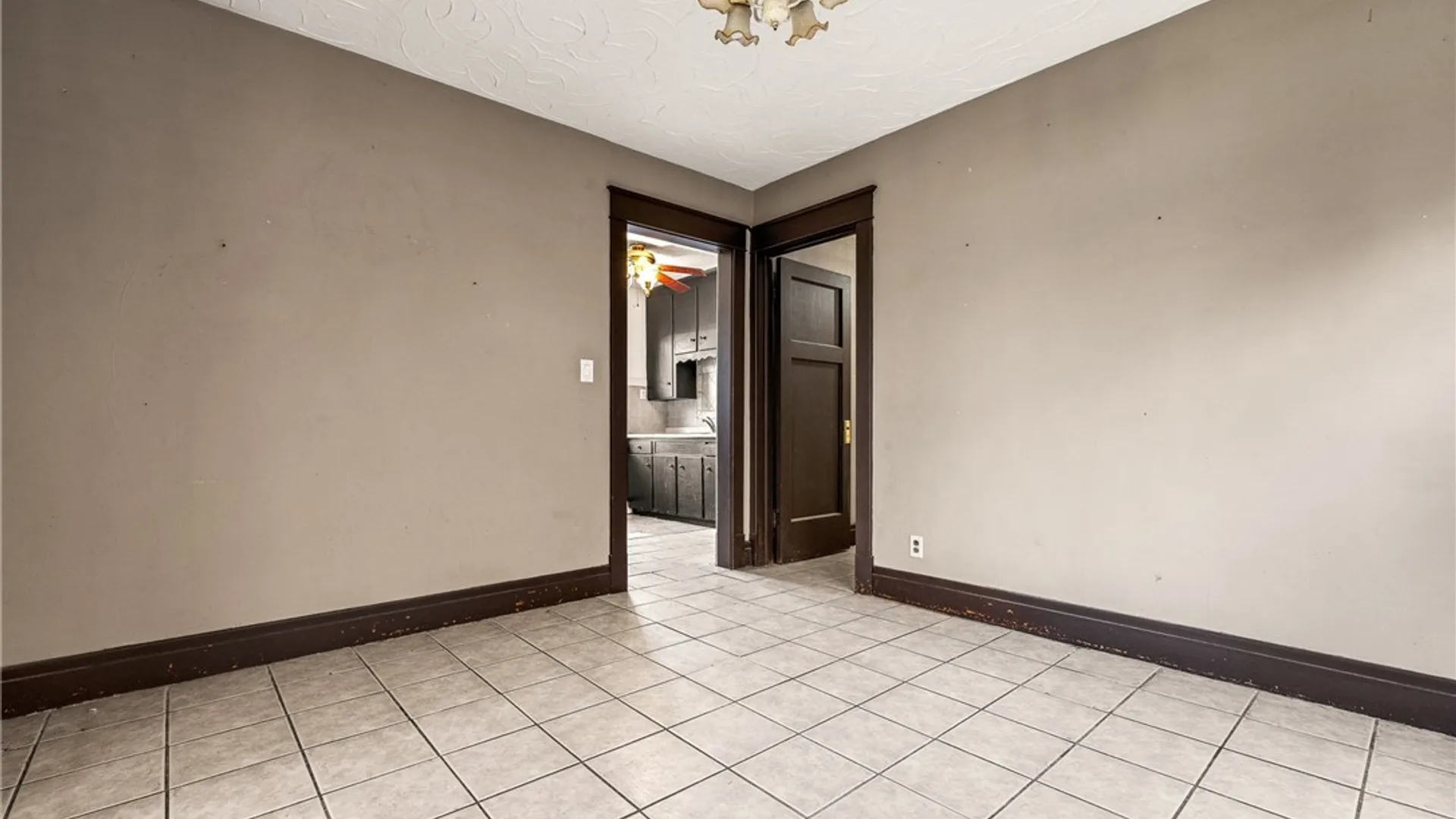 Property at 2240 La Salle Avenue, Niagara Falls, NY 14301 16