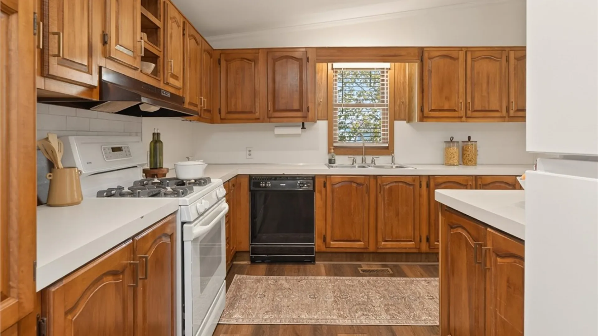 Property at 6381 Kims Drive B150, Victor, NY 14564 16