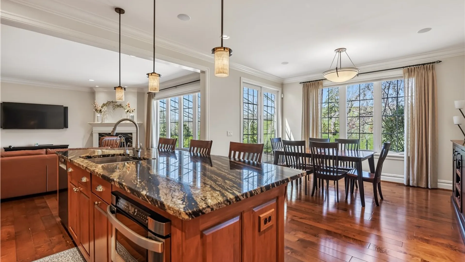 Property at 7 Hawkstone Way, Pittsford, NY 14534 12