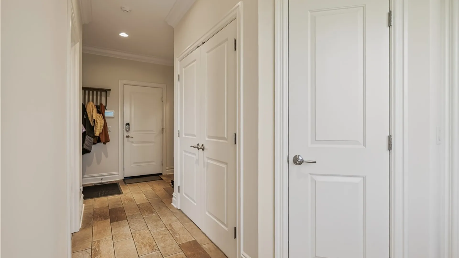 Property at 7 Hawkstone Way, Pittsford, NY 14534 18