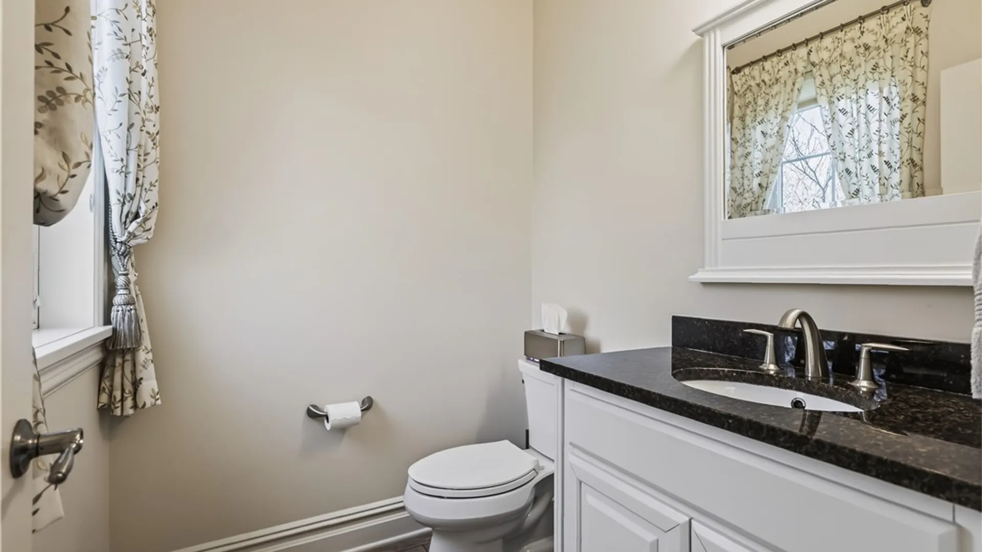 Property at 7 Hawkstone Way, Pittsford, NY 14534 20
