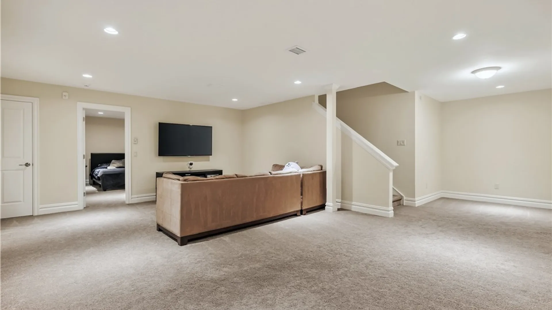 Property at 7 Hawkstone Way, Pittsford, NY 14534 29