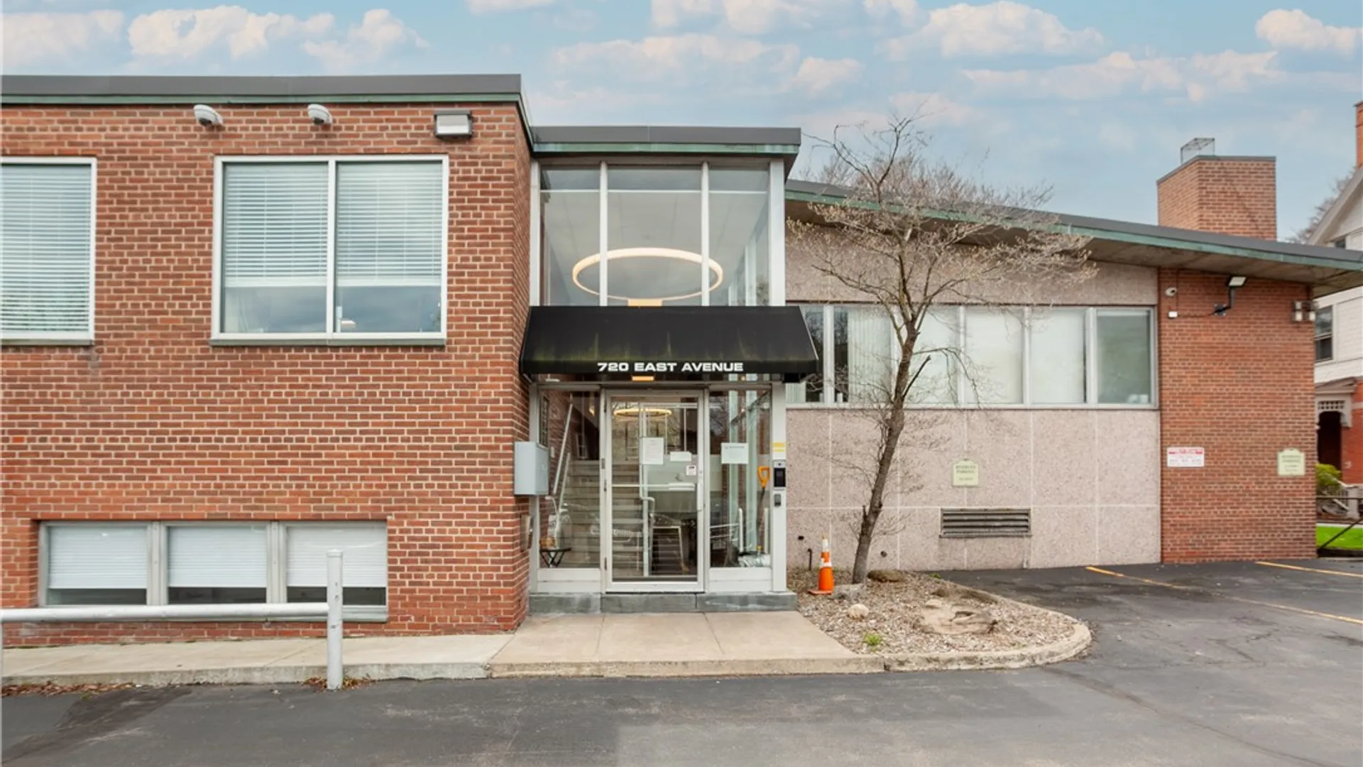 Property at 720 East Avenue, Rochester, NY 14607 4