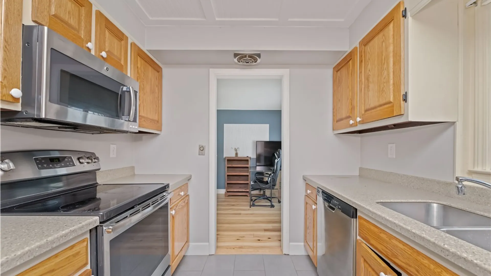 Property at 52 Seneca Road, Irondequoit, NY 14622 12