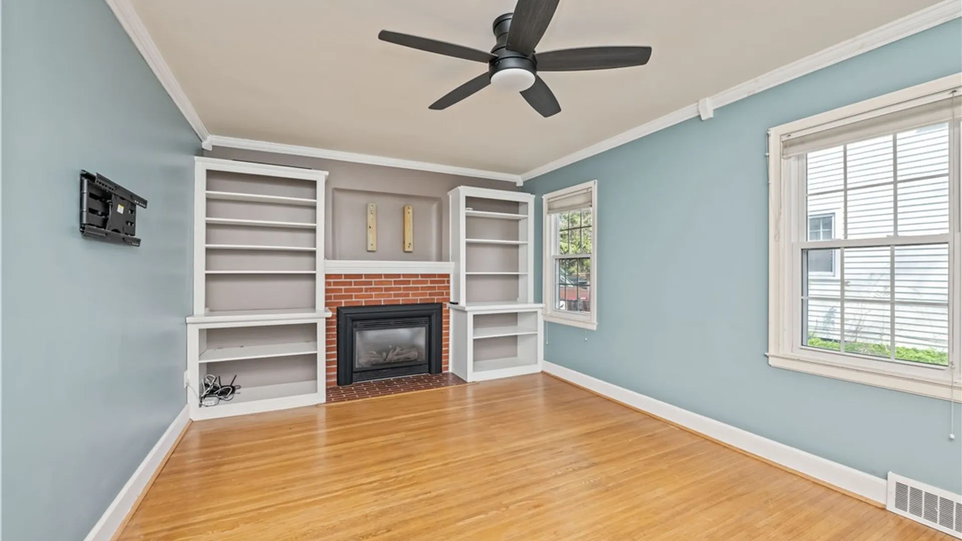 Property at 52 Seneca Road, Irondequoit, NY 14622 6