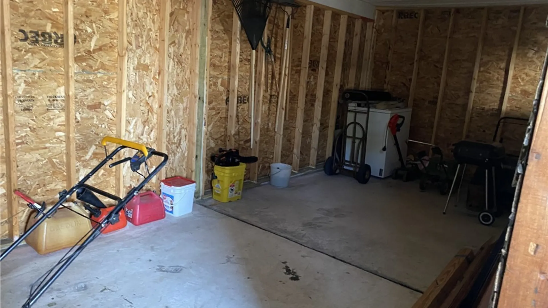 Property at 183 Claude Drive, Cheektowaga, NY 14206 35