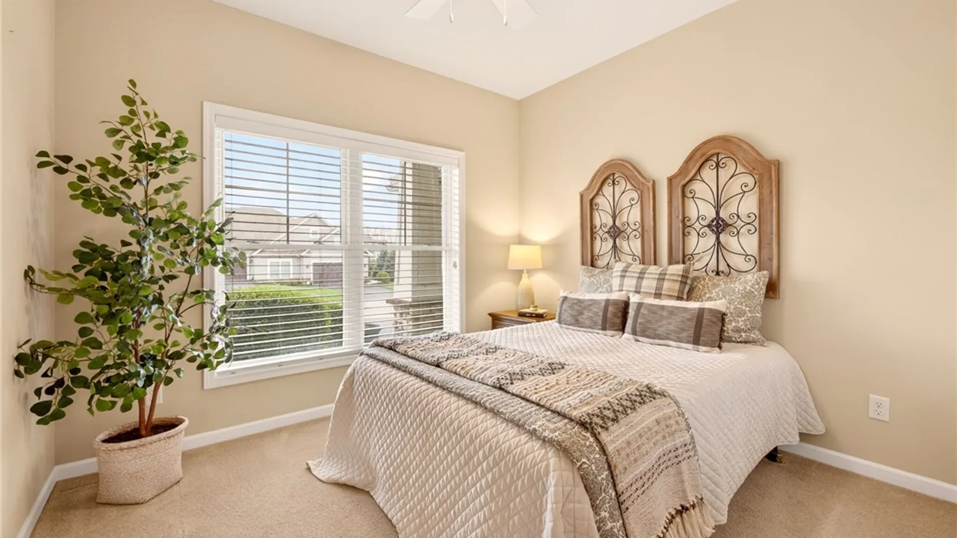 Property at 1345 Ashwood Ln, Victor, NY 14546 19