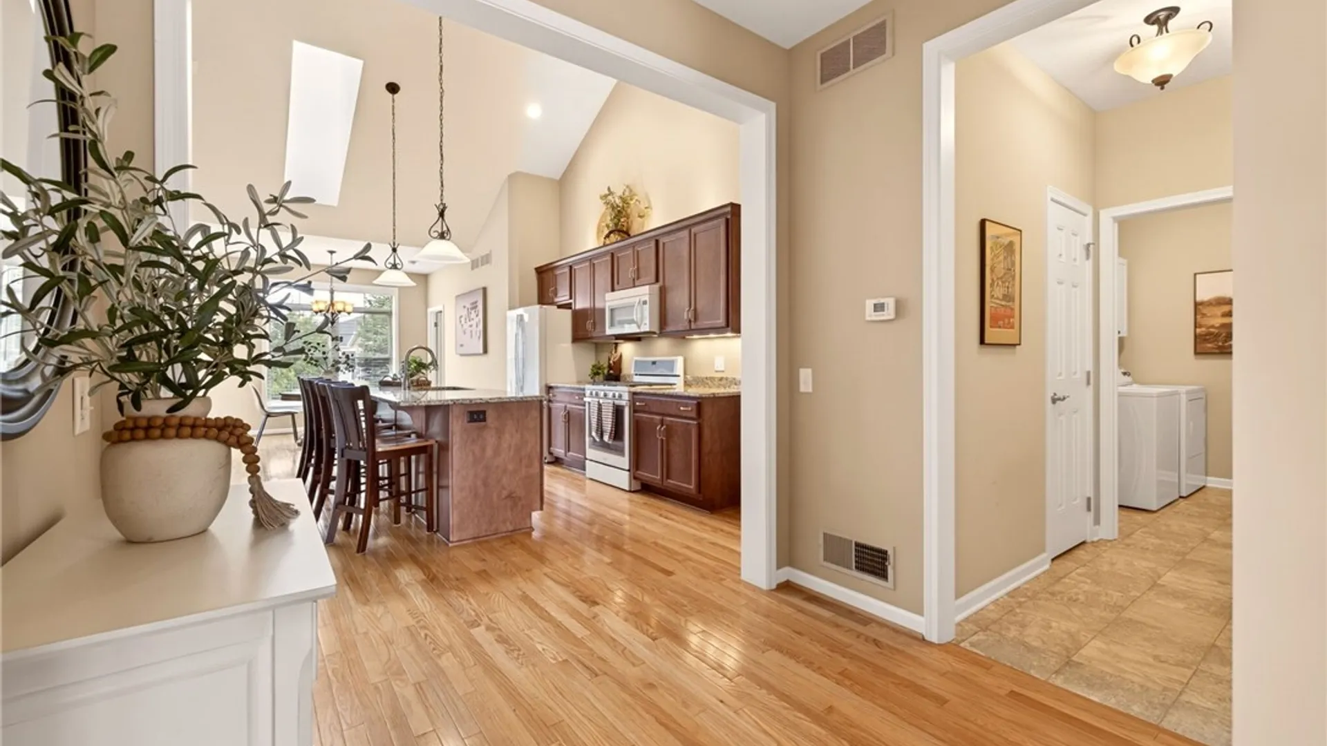 Property at 1345 Ashwood Ln, Victor, NY 14546 3