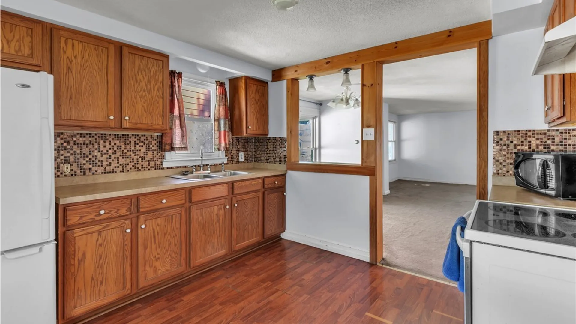 Property at 1550 Eggert Road, Amherst, NY 14226 13