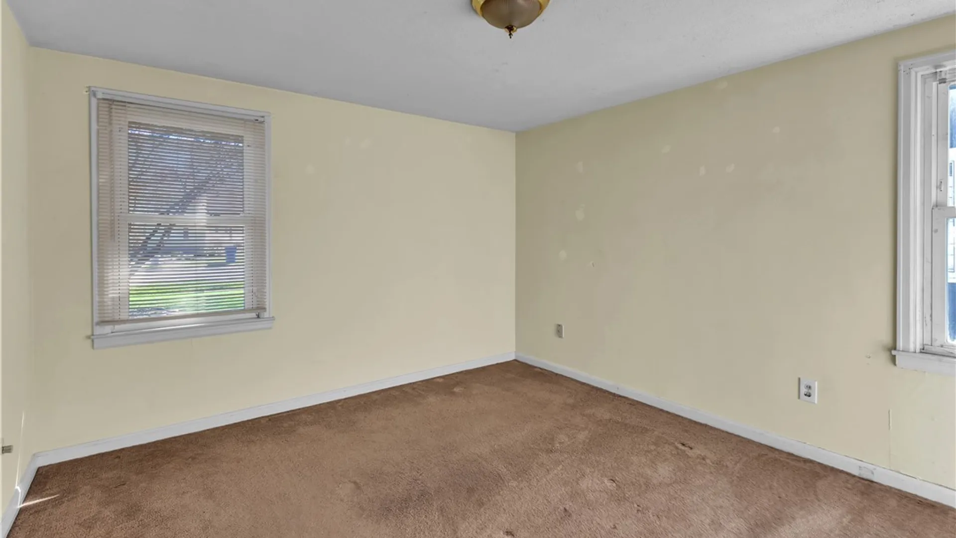 Property at 1550 Eggert Road, Amherst, NY 14226 14