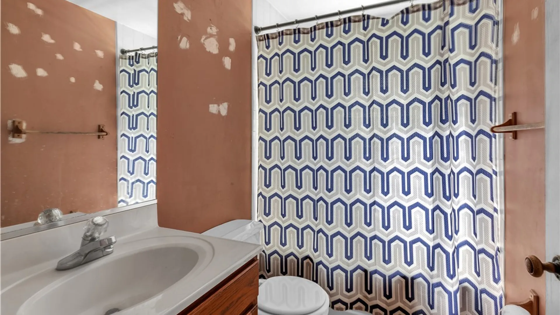 Property at 1550 Eggert Road, Amherst, NY 14226 18